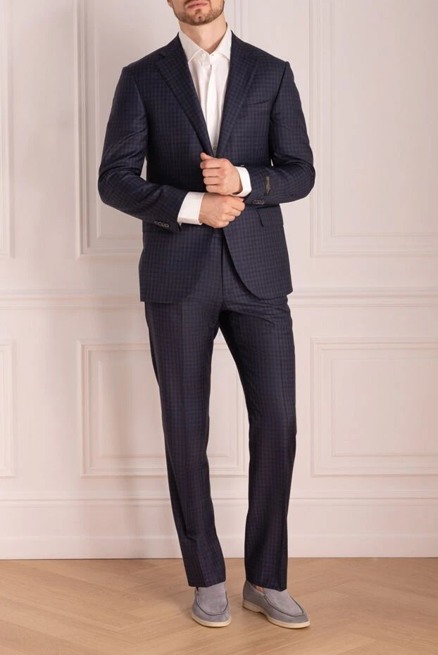 Corneliani man men's suit made of black wool купить с ценами и фото 137509 - photo 2