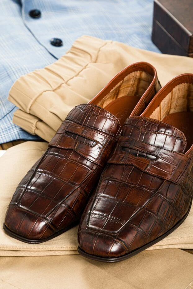 Men's brown crocodile leather loafers classic
- photo 2