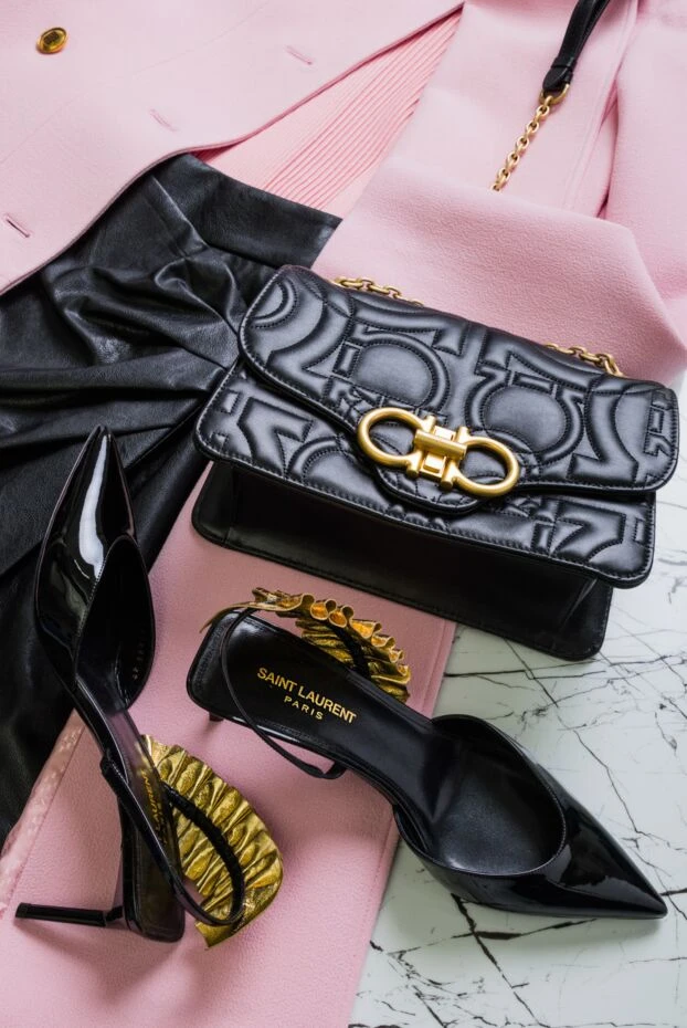 Saint Laurent туфли женские чёрные кожаные с золотой драпировкой 139473 - фото 3