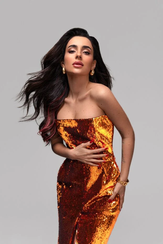 Alexandre Vauthier floor-length dress with bronze sequins and open shoulders
 144902 - photo 3