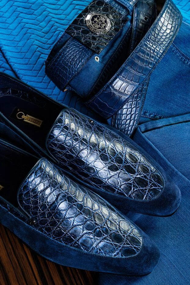 Zilli комбинированные лоферы из кожи крокодила и замши синие








 146701 - фото 2