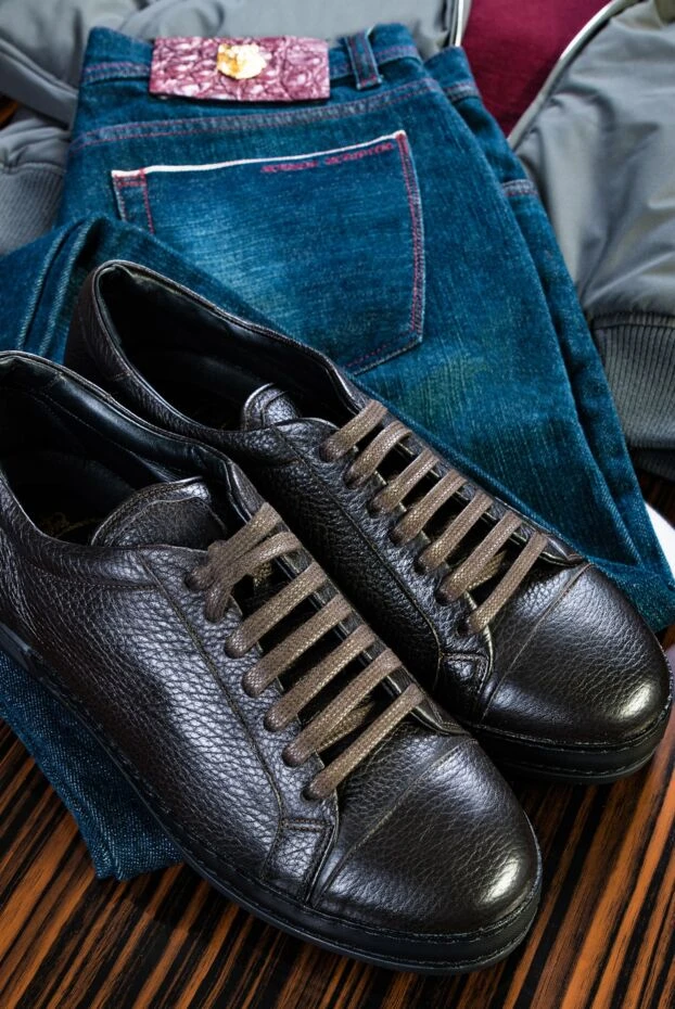 Cesare di Napoli black calfskin and crocodile leather combination sneakers
146729 - photo 2