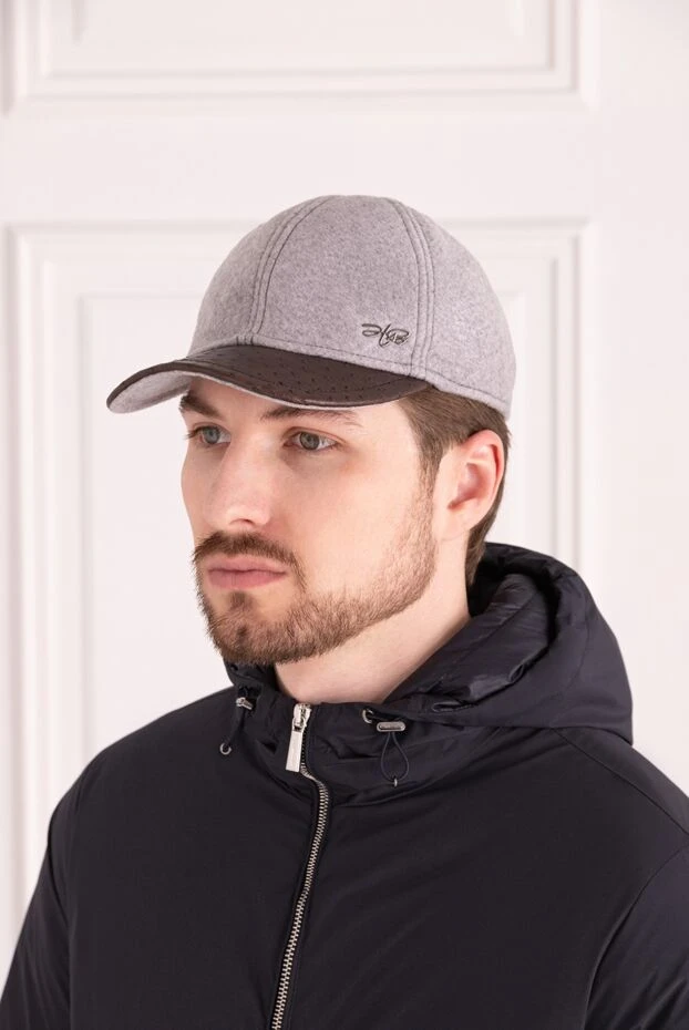 Hettabretz man cap made of cashmere and genuine leather gray for men купить с ценами и фото 146952 - photo 2