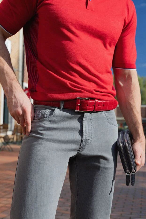 Cesare di Napoli ремень фактурный из кожи крокодила красный мужской 147582 - фото 3