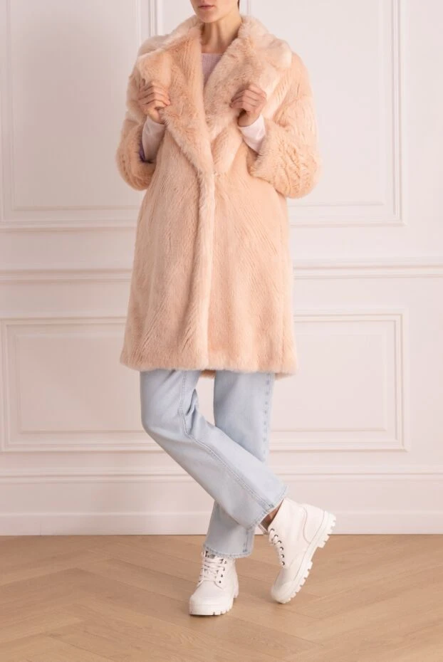 Il Cappottino woman women's pink fur coat made of acrylic and polyester купить с ценами и фото 147627 - photo 2