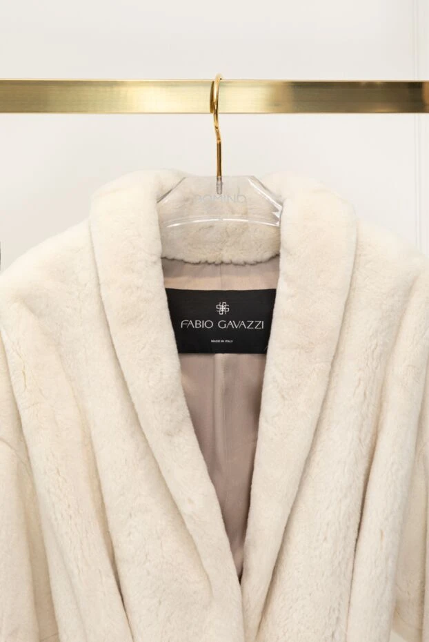 Fabio Gavazzi women's fur coat made of natural fur with a gray-beige belt 147998 - photo 2