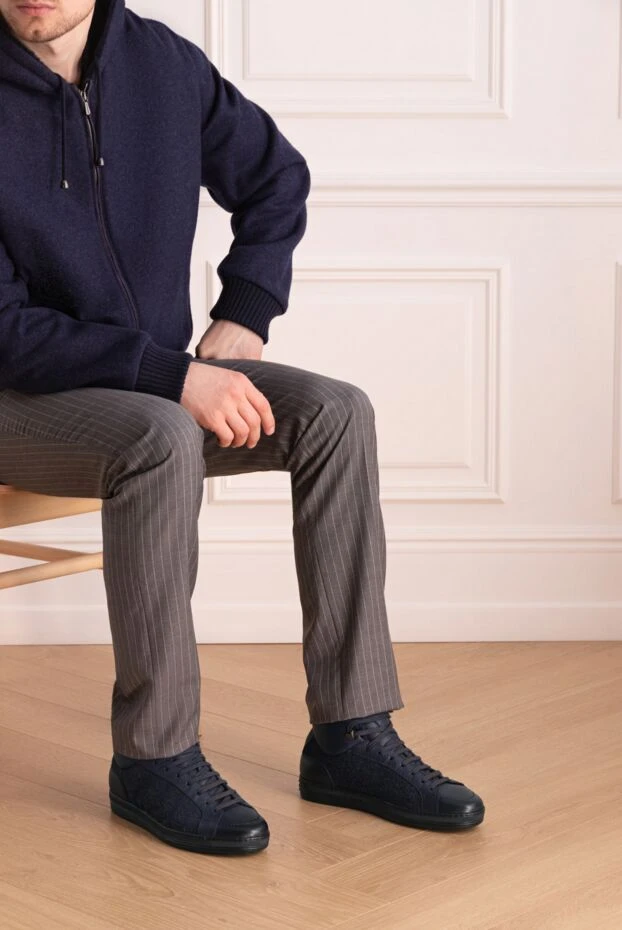 Doucal`s жүннен және жүннен жасалған итальяндық жоғары көк былғары кроссовкалар
148259 - фото 2