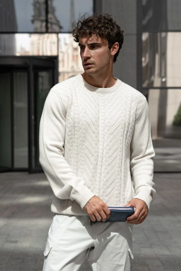 Металл сыдырмасы бар ерлерге арналған көк былғары ілінісу
 - фото 2