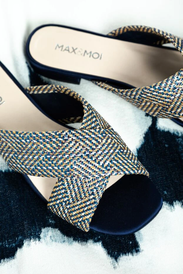 Women's leather slippers with a braid pattern, blue - photo 2