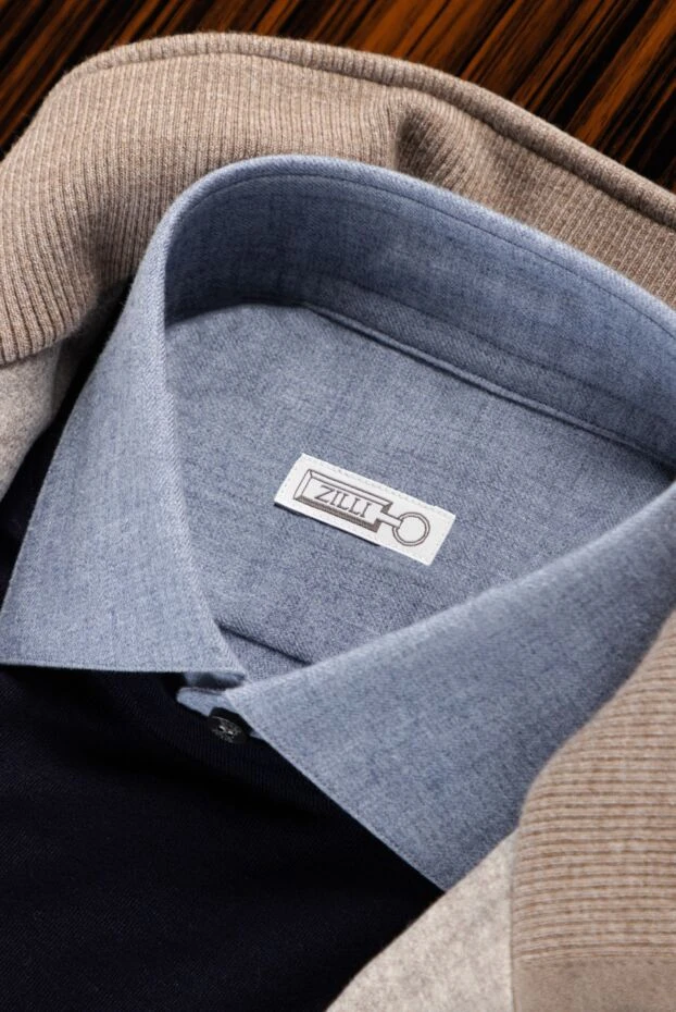 Men's gray cotton and cashmere shirt with black buttons
- photo 2