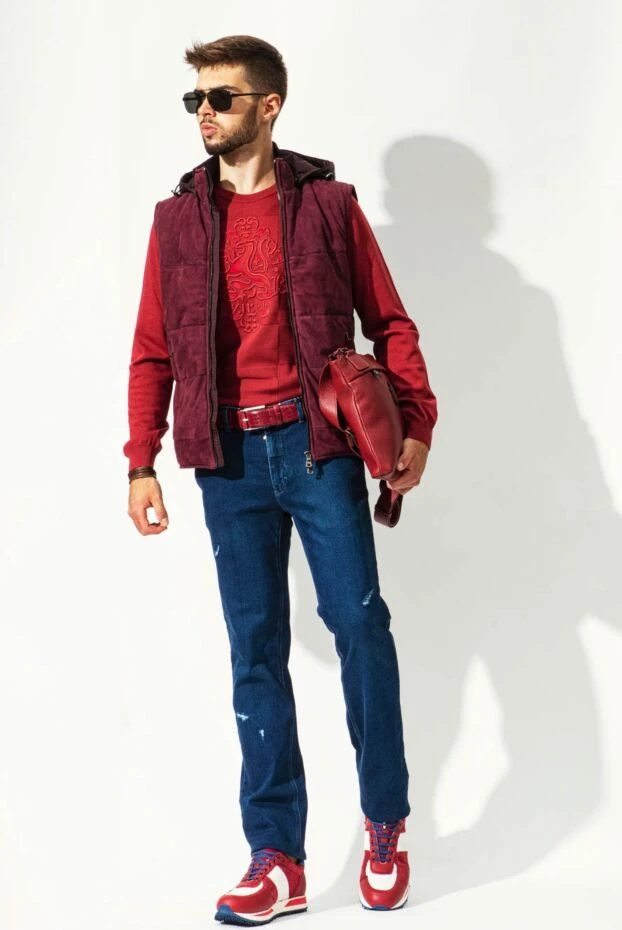 Berry red crocodile leather belt for men - photo 2