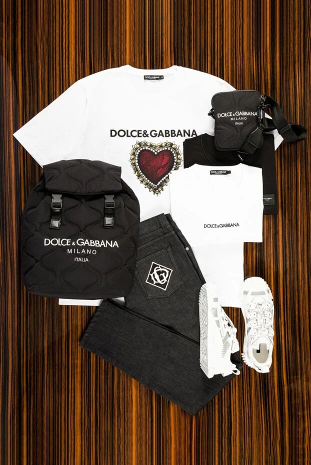 Men's T-shirt with Sacred Heart design and large brand logo - photo 2