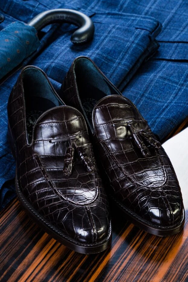 Pellettieri di Parma крокодил былғарыдан тігілген ерлерге арналған қылшықтары бар лоферлері

 151001 - фото 2