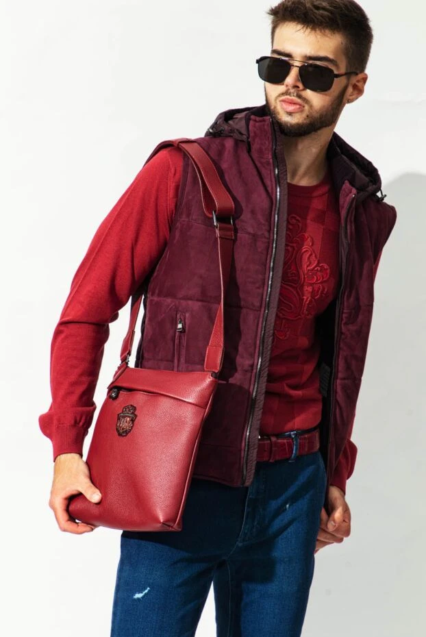 Джемпер из шёлка и хлопка бордовый с объёмным гербом
- фото 2