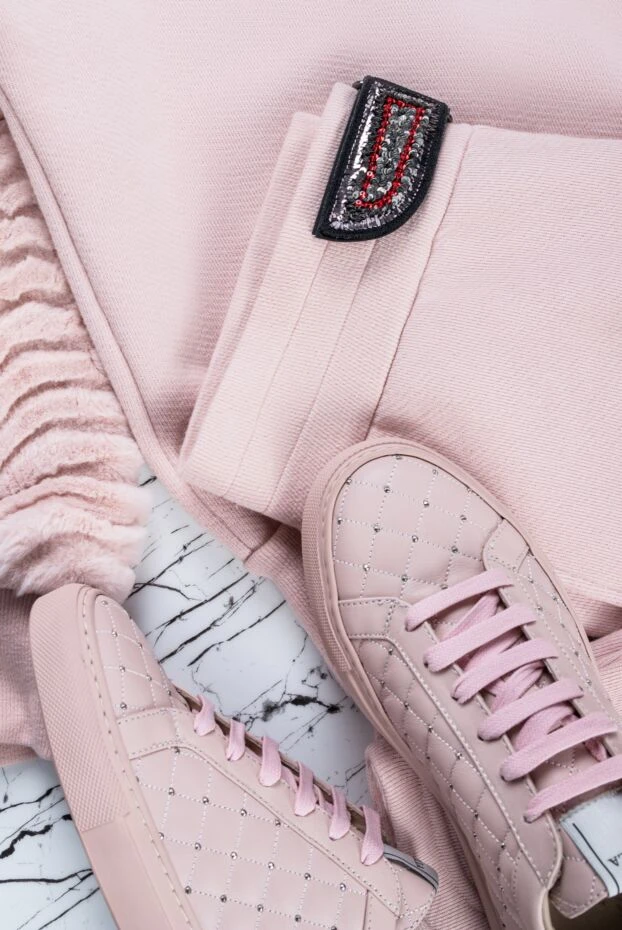 Le Silla стеганый қызғылт былғарыдан жасалған әйелдердің кедалары 154290 - фото 3