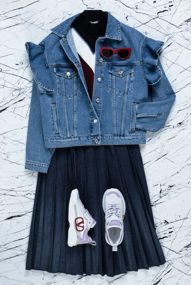 Темно-синяя юбка с мягкими складками и фактурной поверхностью
 - фото 2