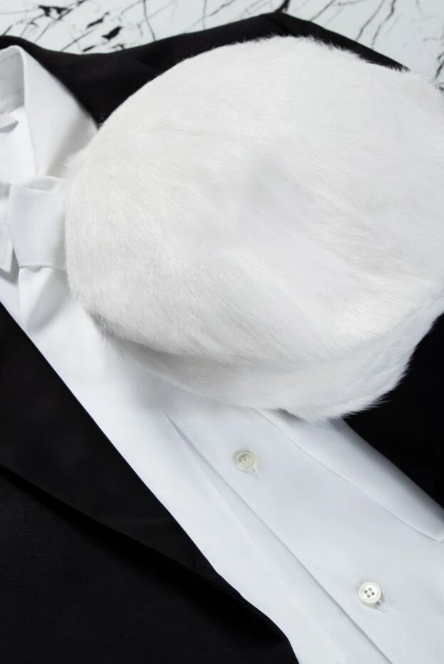 White women's fur beret - photo 2
