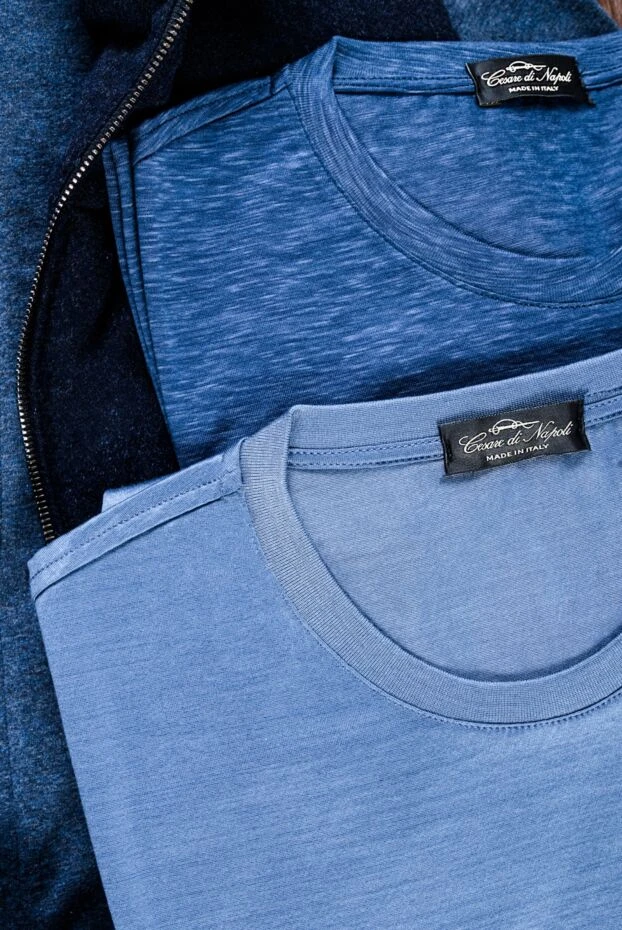 T-shirt made of breathable cotton with a simple design in a light blue shade
 - photo 2