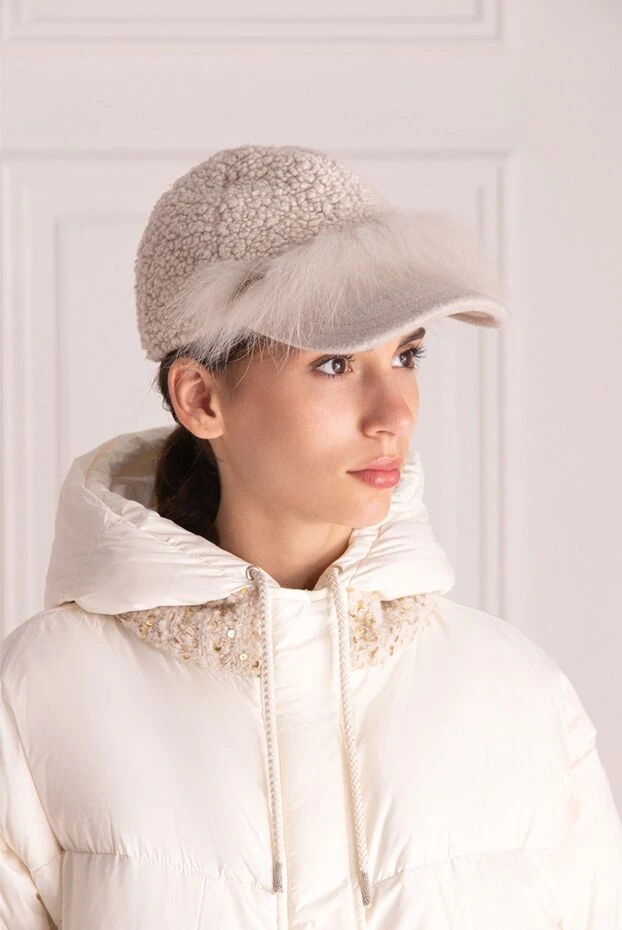 Panicale woman fur white cap for women купить с ценами и фото 155478 - photo 2