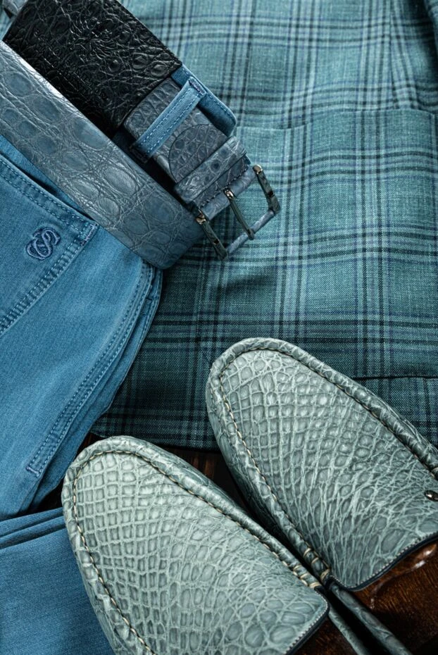Cesare di Napoli ремень из кожи крокодила дымчато-голубой мужской 156272 - фото 2