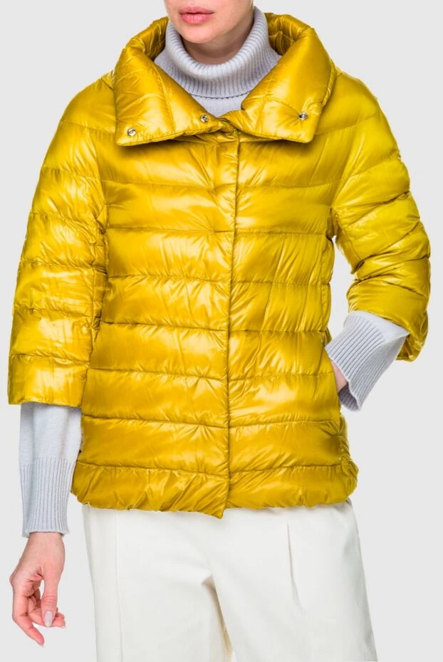 Herno женский пуховик золотисто жёлтый с эффектом металлик и высоким воротником
 157790 - фото 3