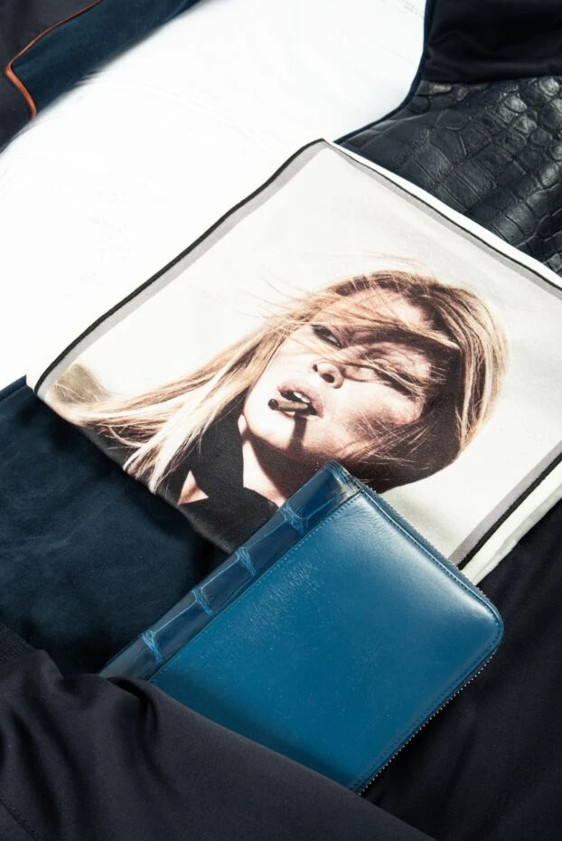 Limitato men's white cotton t-shirt with a female portrait
157837 - photo 2