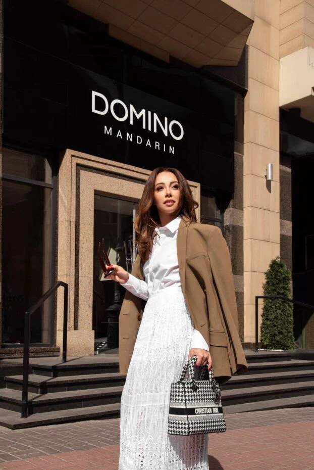 Ermanno Scervino ажурная белая юбка с вышивкой по подолу и акцентом на линии бедер








 158720 - фото 2