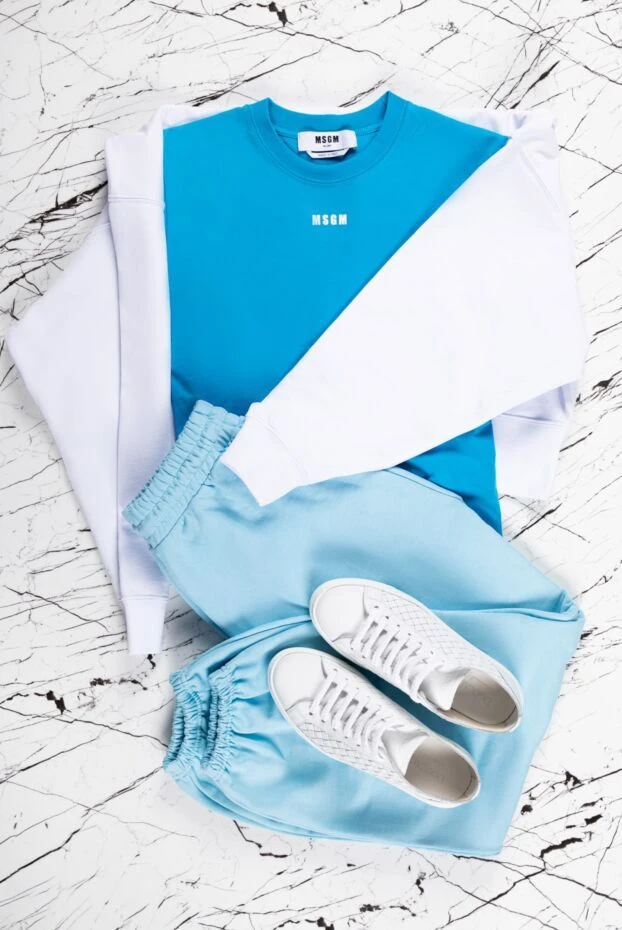 Women's white cotton sweatshirt in a minimalist style - photo 2