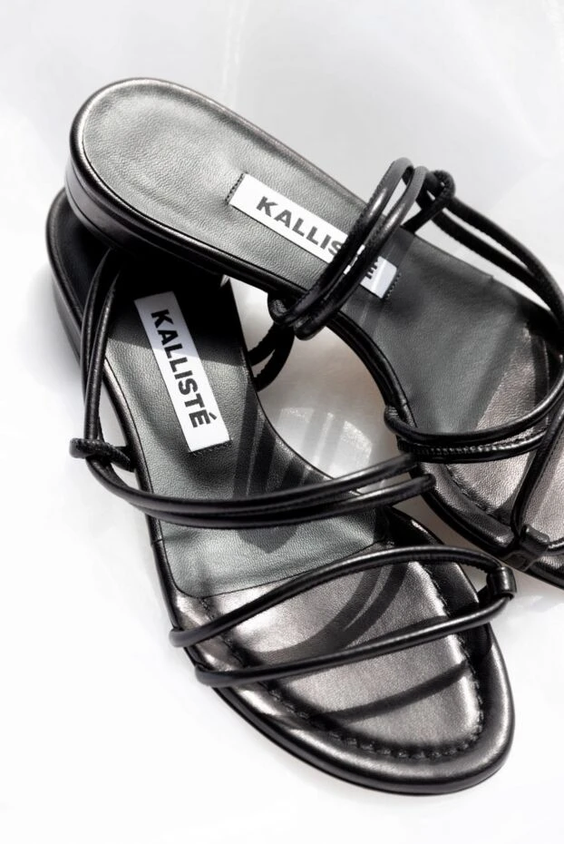 Шлепанцы женские кожаные с тонкими ремешками черные - фото 2