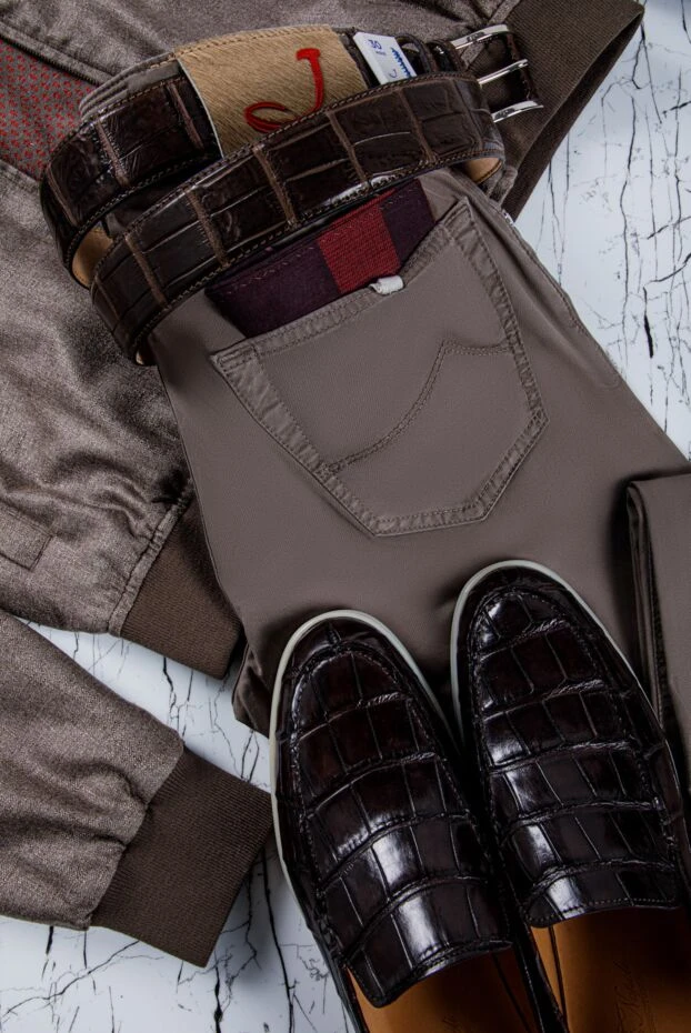 Мужские хлопковые брюки в оттенке тауп с минимальной отделкой
 - фото 2