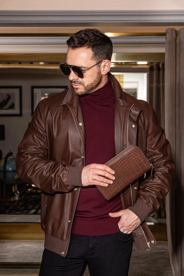 Cesare di Napoli клатч-кошелек коричневый мужской из кожи крокодила на молнии 160244 - фото 3