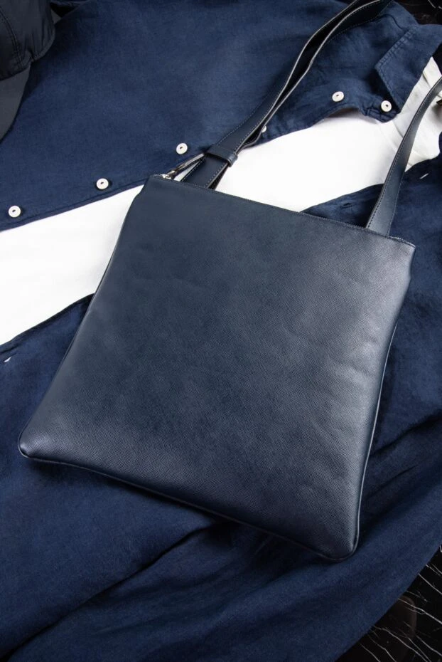 Сумка из мягкой кожи с прямоугольным корпусом и регулируемым плечевым ремнём - фото 2