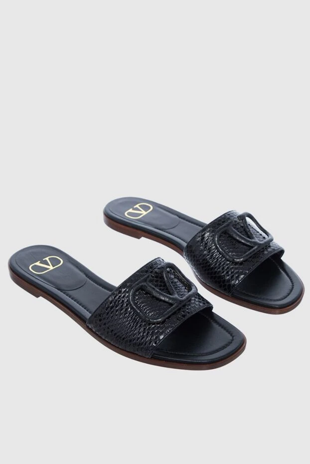 Valentino шлепанцы женские из фактурной кожи с логотипом черные 160304 - фото 3