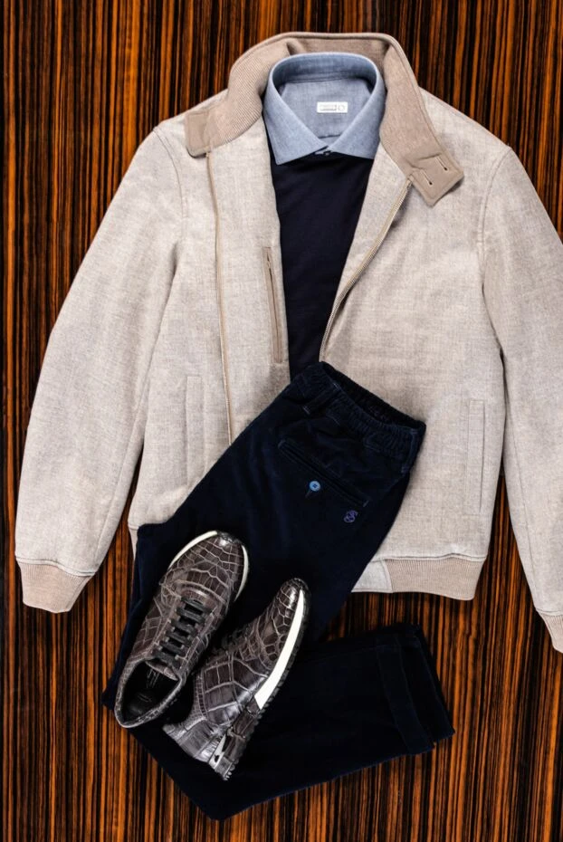 Cesare di Napoli куртка-бомбер с высоким воротником на пуговицах бежевая из шерсти и кашемира мужская 161199 - фото 2