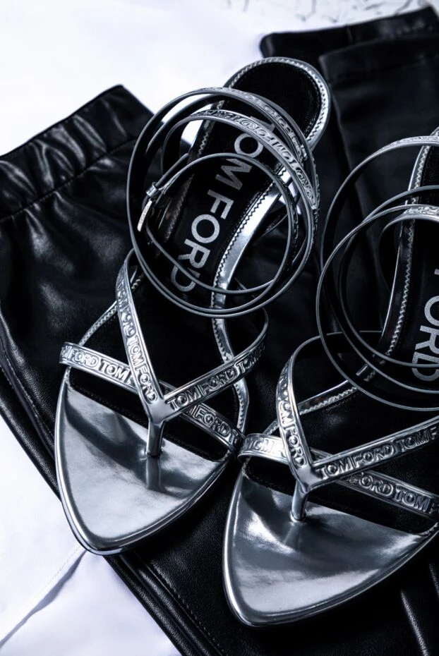 Tom Ford women's gray leather sandals with logo 161264 - photo 2