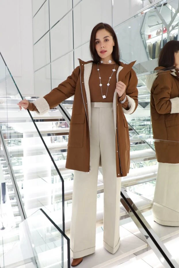 Bottega Veneta брюки шерстяные прямые женские бежевые 161509 - фото 2