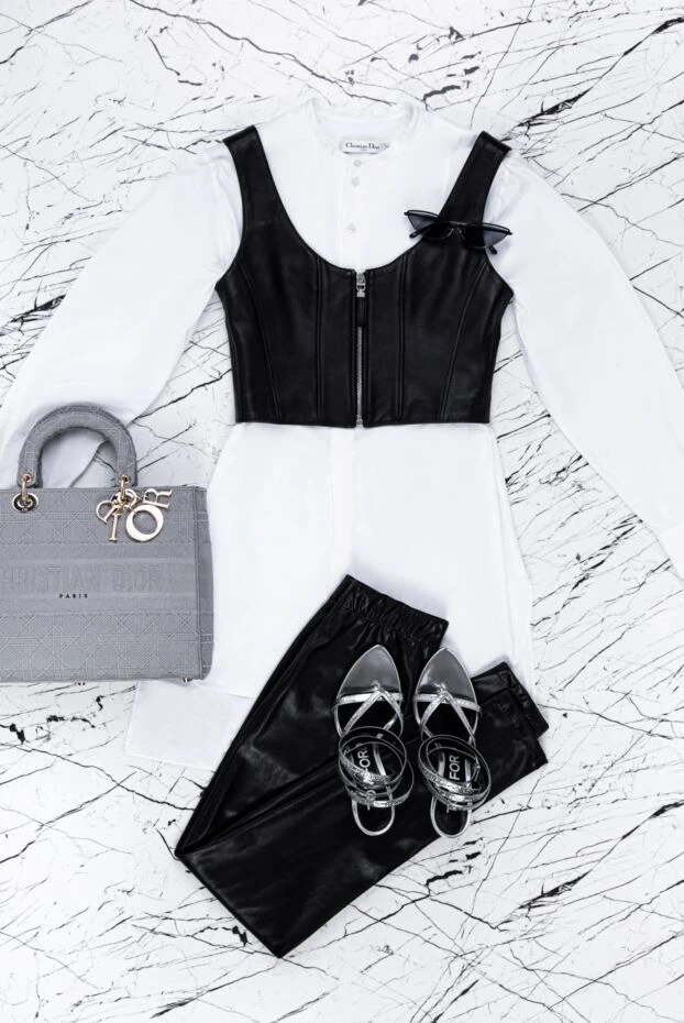 Women's cotton tunic with a black logo white - photo 2