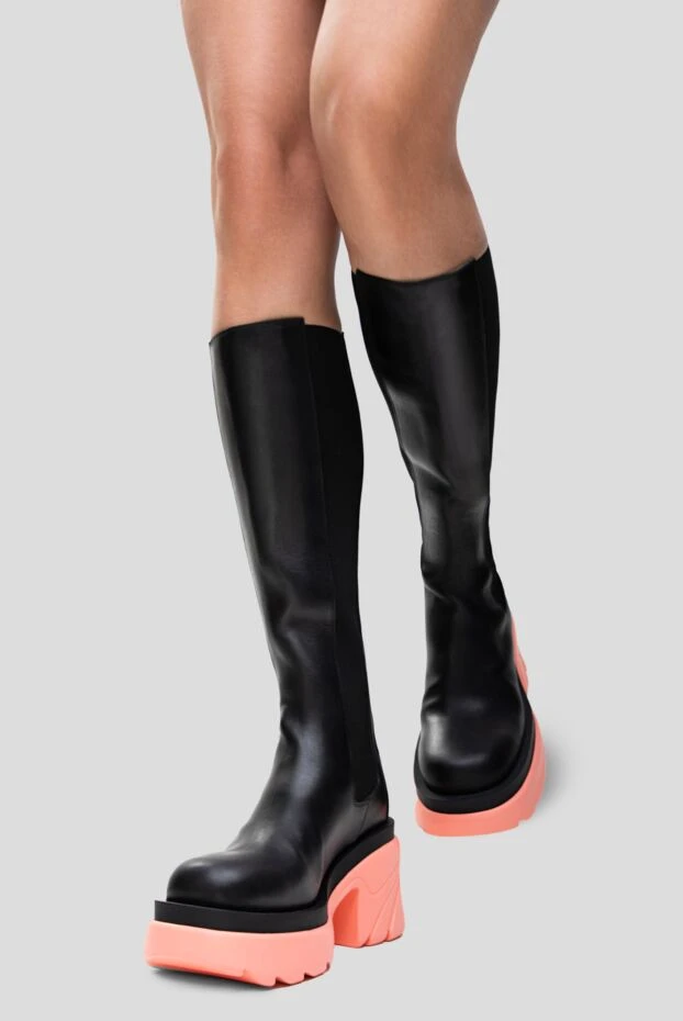 Boots women's leather high with pink chunky sole black - photo 2