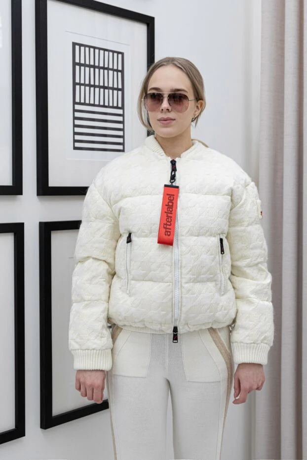 After Label бомбер белый стеганый с объемной текстурой и молниями на пуху
 163154 - фото 3