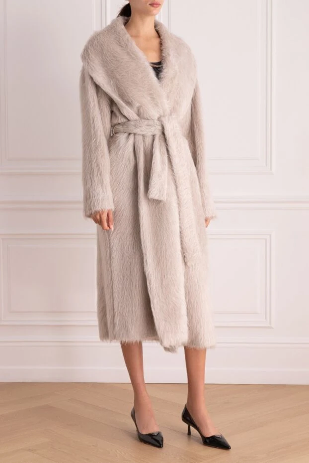 Lorena Antoniazzi шуба из альпаки и шерсти бежевая женская 163401 - фото 3