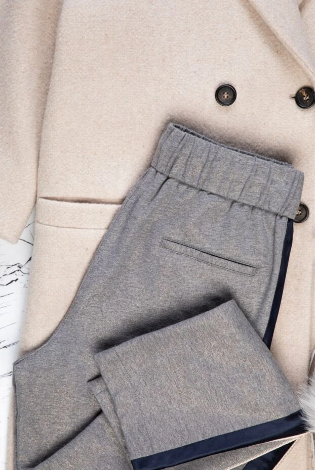 Әйелдерге арналған сергіту сұр шалбар, контрастты сызықтармен - фото 2