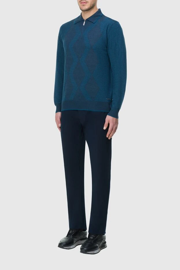 Мужское голубое поло с длинным рукавом и геометрическим рисунком - фото 2