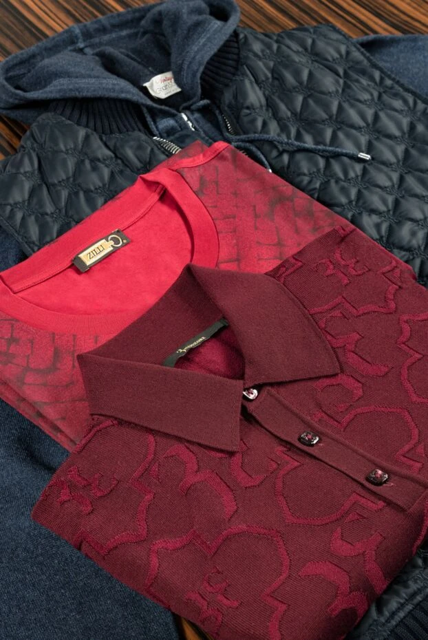 Қараңғы тоқылған әсері бар таңқурай футболка - фото 2