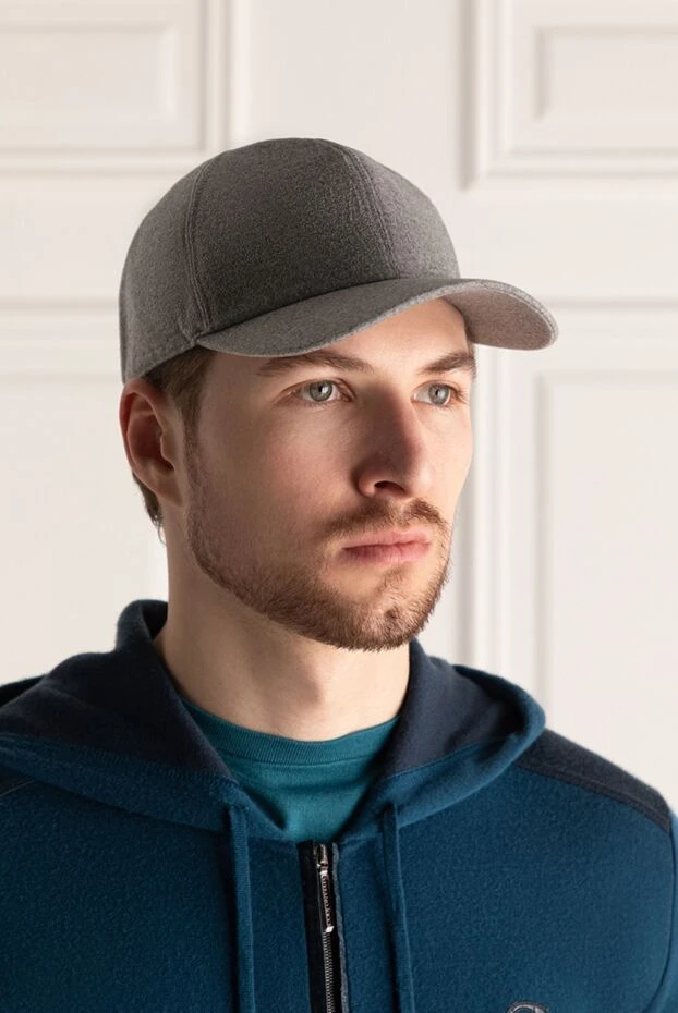 Cesare di Napoli man gray cashmere cap for men купить с ценами и фото 166497 - photo 2