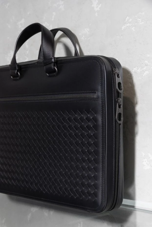 Bottega Veneta былғары портфельден жасалған қара сөмке сыдырмамен бекітілген және сәндік тоқылған
 166535 - фото 2