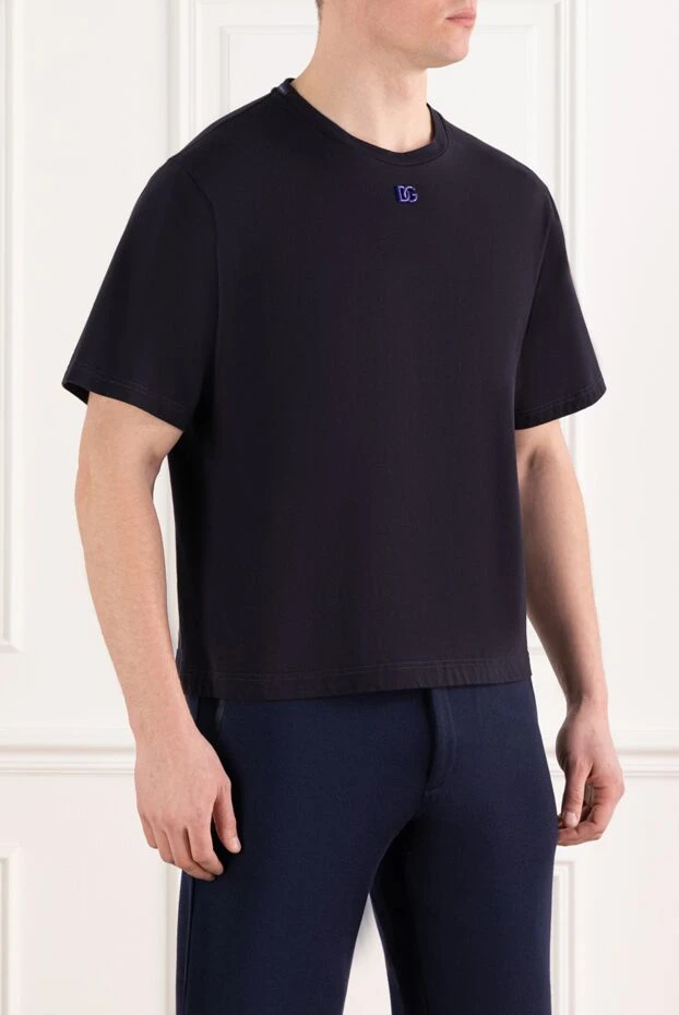 Dolce & Gabbana хлопковая футболка глубокого синего цвета с вышивкой dg
 168078 - фото 3