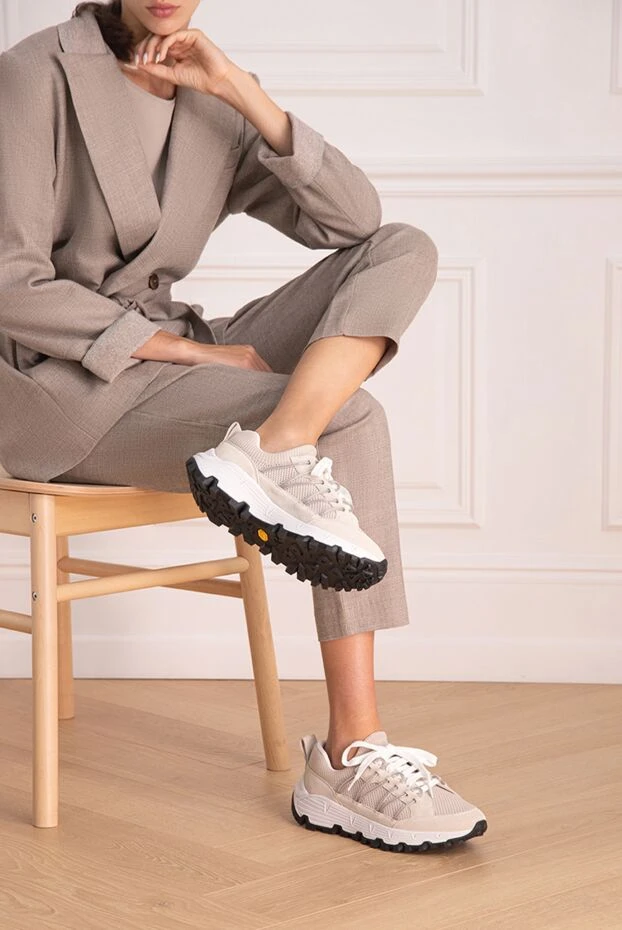 Brunello Cucinelli кроссовки женские с сетчатыми вставками и белыми шнурками бежевые 168880 - фото 3