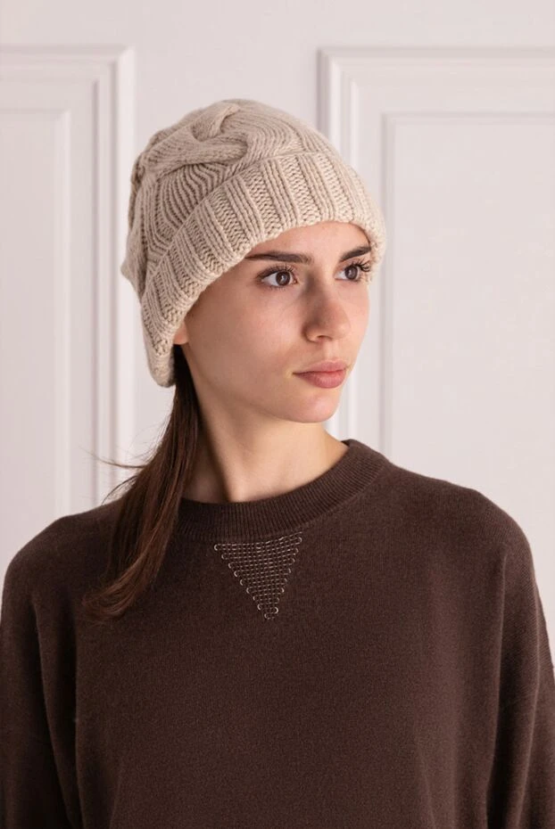 Loro Piana woman beige cashmere hat for women купить с ценами и фото 169745 - photo 2