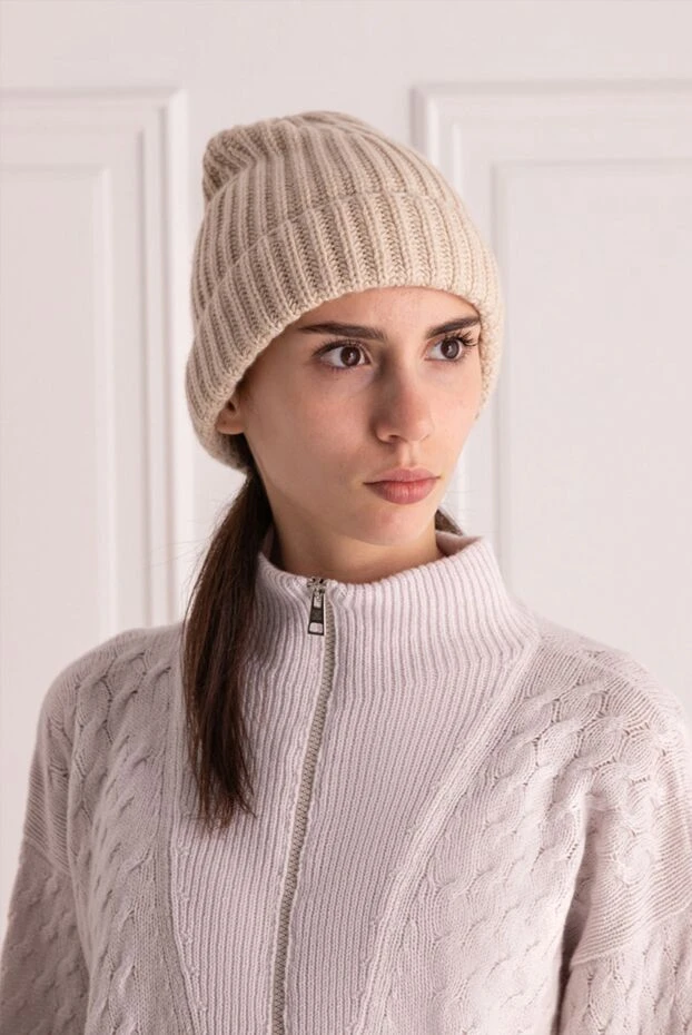 Loro Piana woman beige cashmere hat for women купить с ценами и фото 169746 - photo 2