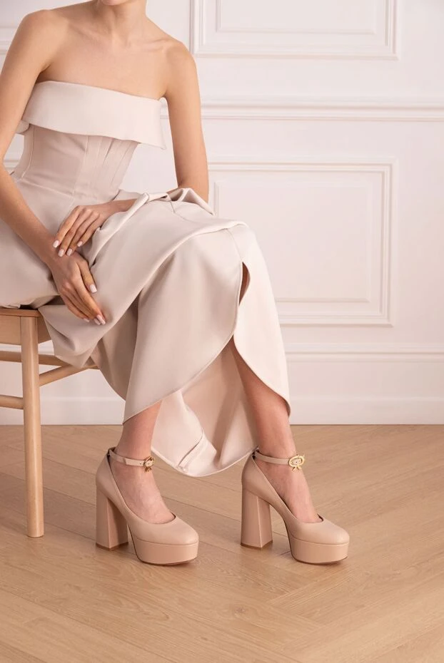 Gianvito Rossi Әйелдер әйелдерге арналған бежевый былғары аяқ киім купить с ценами и фото 169758 - фото 2